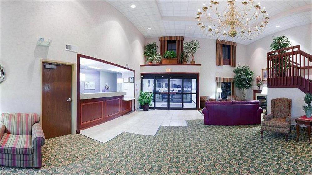 Baymont & By Wyndham